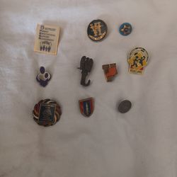 Hat Pins Shoulder Pins Etc. Vintage