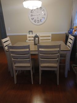 Juego de comedor de Madera Blanco  y tan