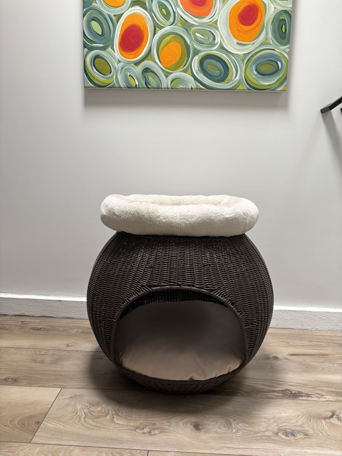 Deluxe Igloo Cat Bed!