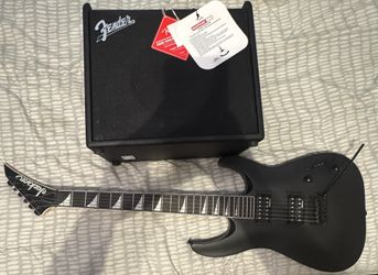 Jackson JS22 Dinky + Fender Mustang LT25 Amp Bundle 