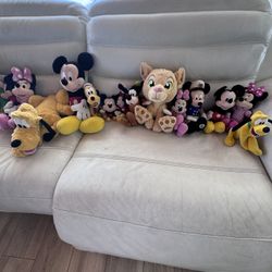 31 Disney character plush Toys 