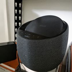 Belkin SoundForm Elite Hi-Fi Smart Speaker & Wireless Charger Google Assistant