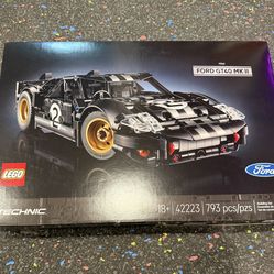 Lego 1966 Ford GT40 MKII Race Car