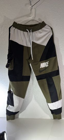 Nike Multi Color Cargo Joggers Size Small