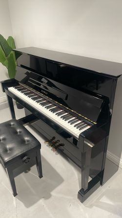 Kawai Upright Piano in Polished Ebony