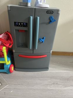 Kids Play Fridge New