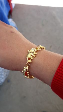 ELEPHANT BRACELET PLATED