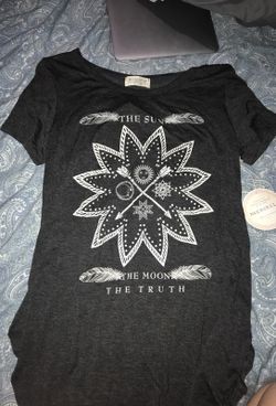 NEVER WORN TOP