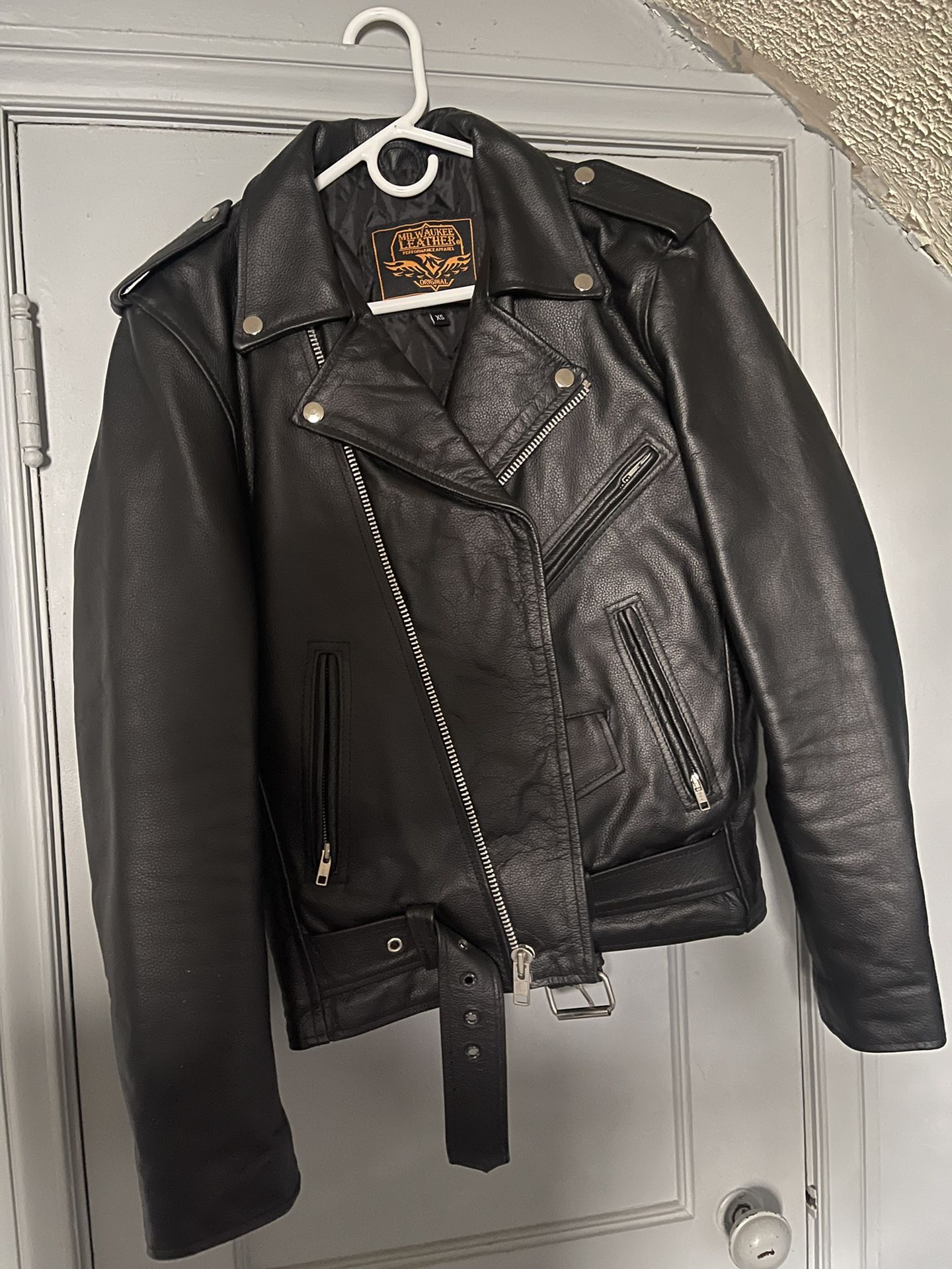 Men’s XS Leather Jacket 