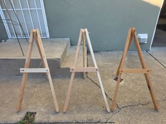 Small Easels for canvas painting or flower arrangements