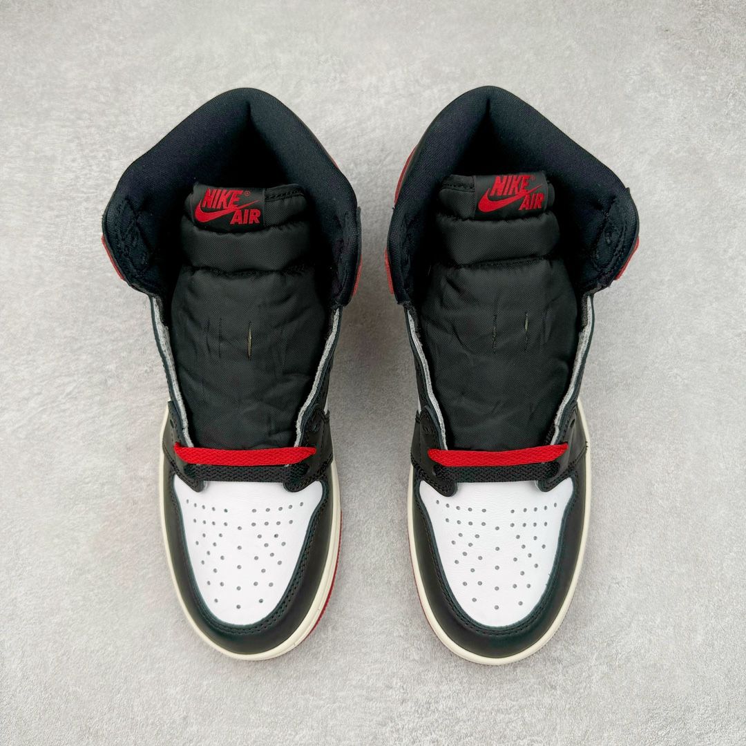 Air Jordan Retro High OG 'Black Toe Reimagined'