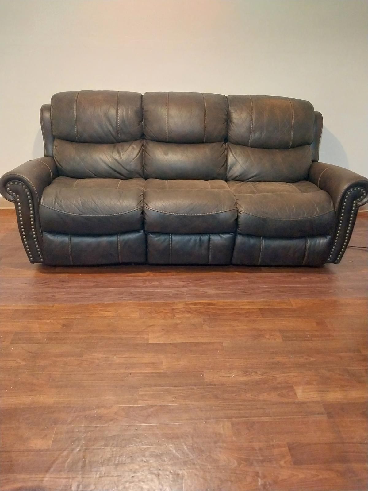 Leather Sofá Pick Up Only No Delivery