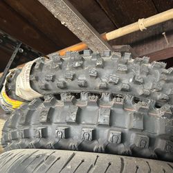DUNLOP GEOMAX MX33 Tires 