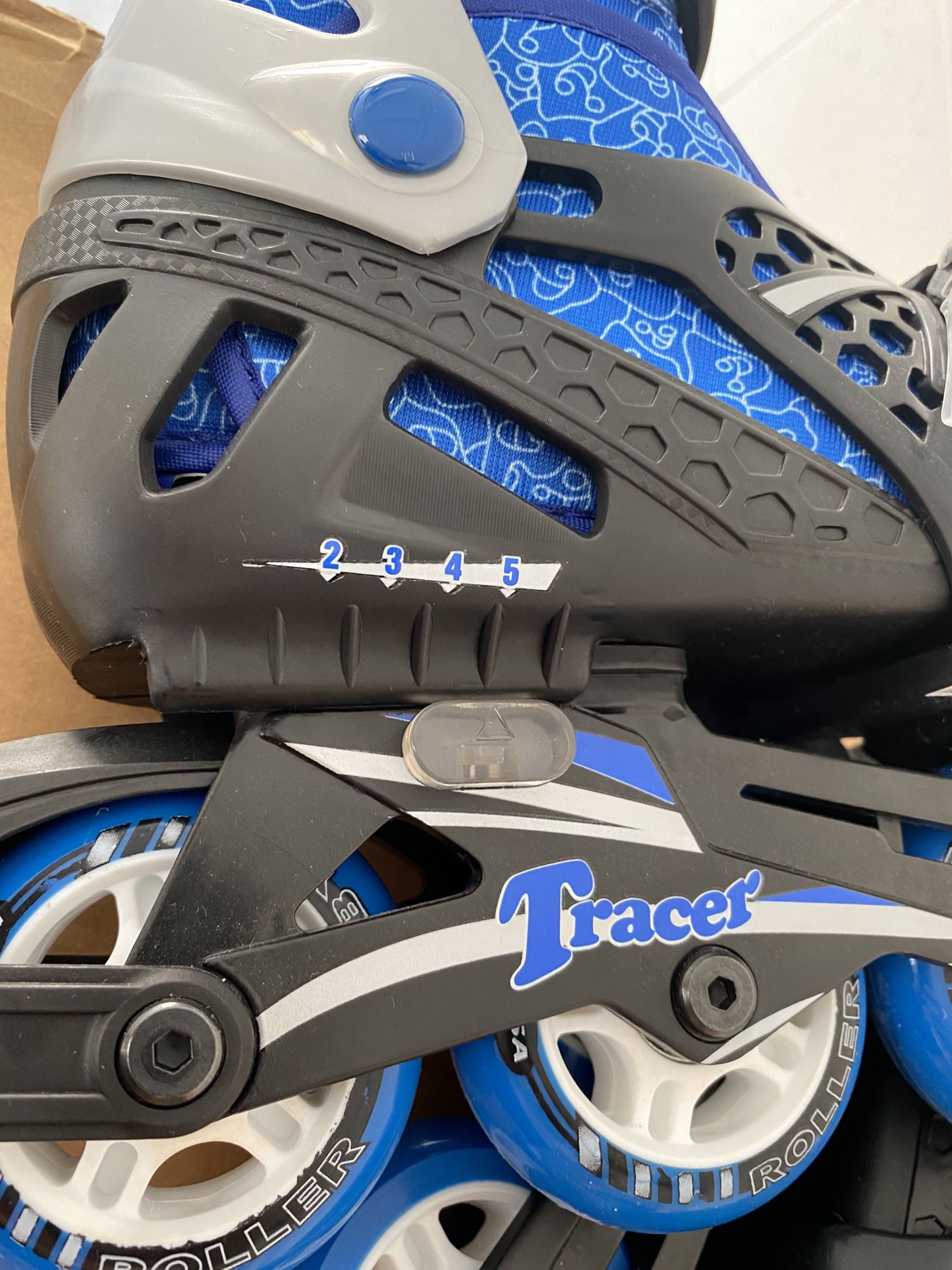 Tracer Roller Derby Boy’s Adjustable aniline Skates Medium Size 2-5 Blue Gray