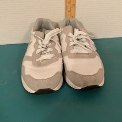 GIRLS  SHOES  SIZE 3