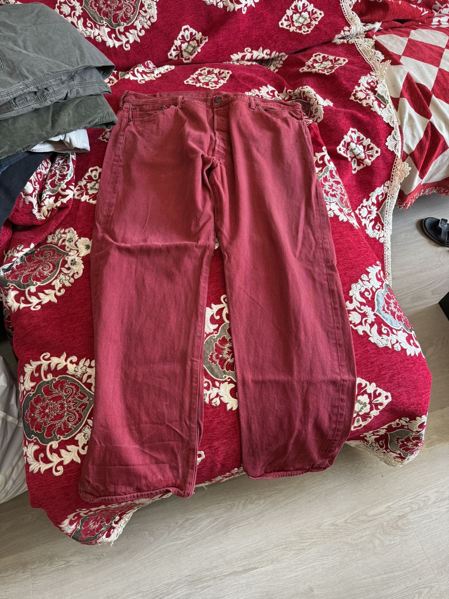 Levi Red Jeans