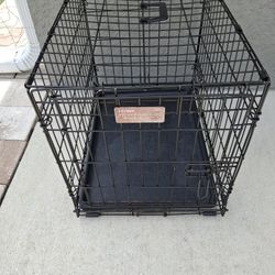 ICrate 1524 Single Door Folding Dog Crate.