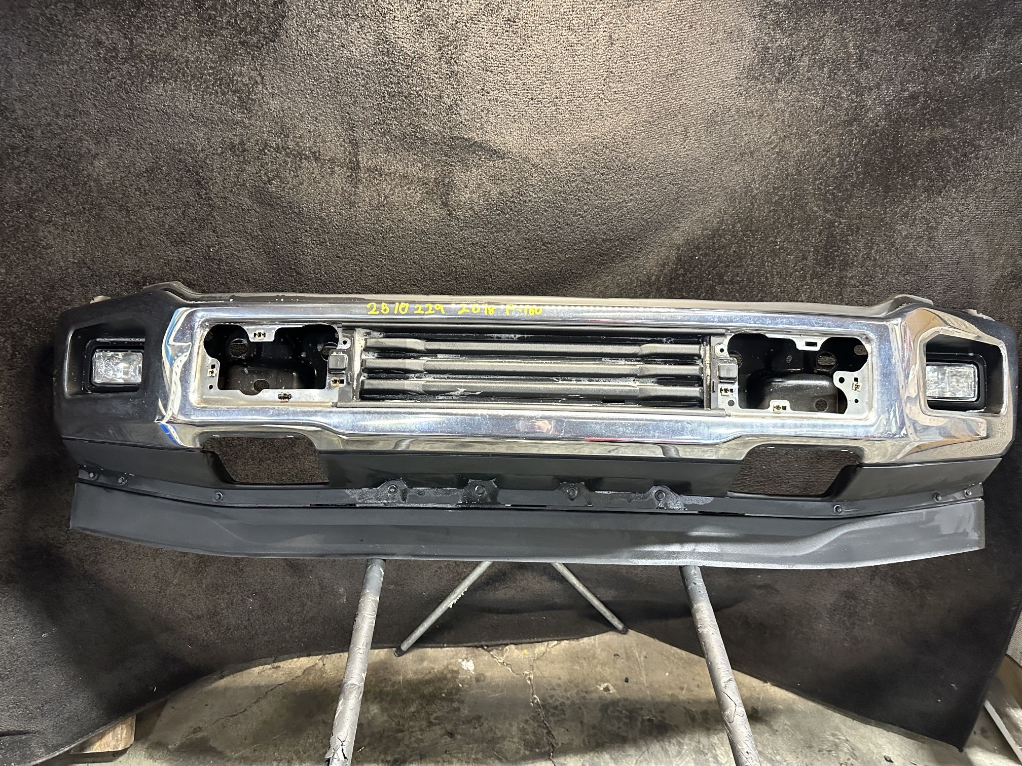 18-20 Ford F150 OEM Chrome Bumper assembly FRONT