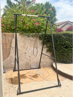 Pull up gymnastics kip  bar