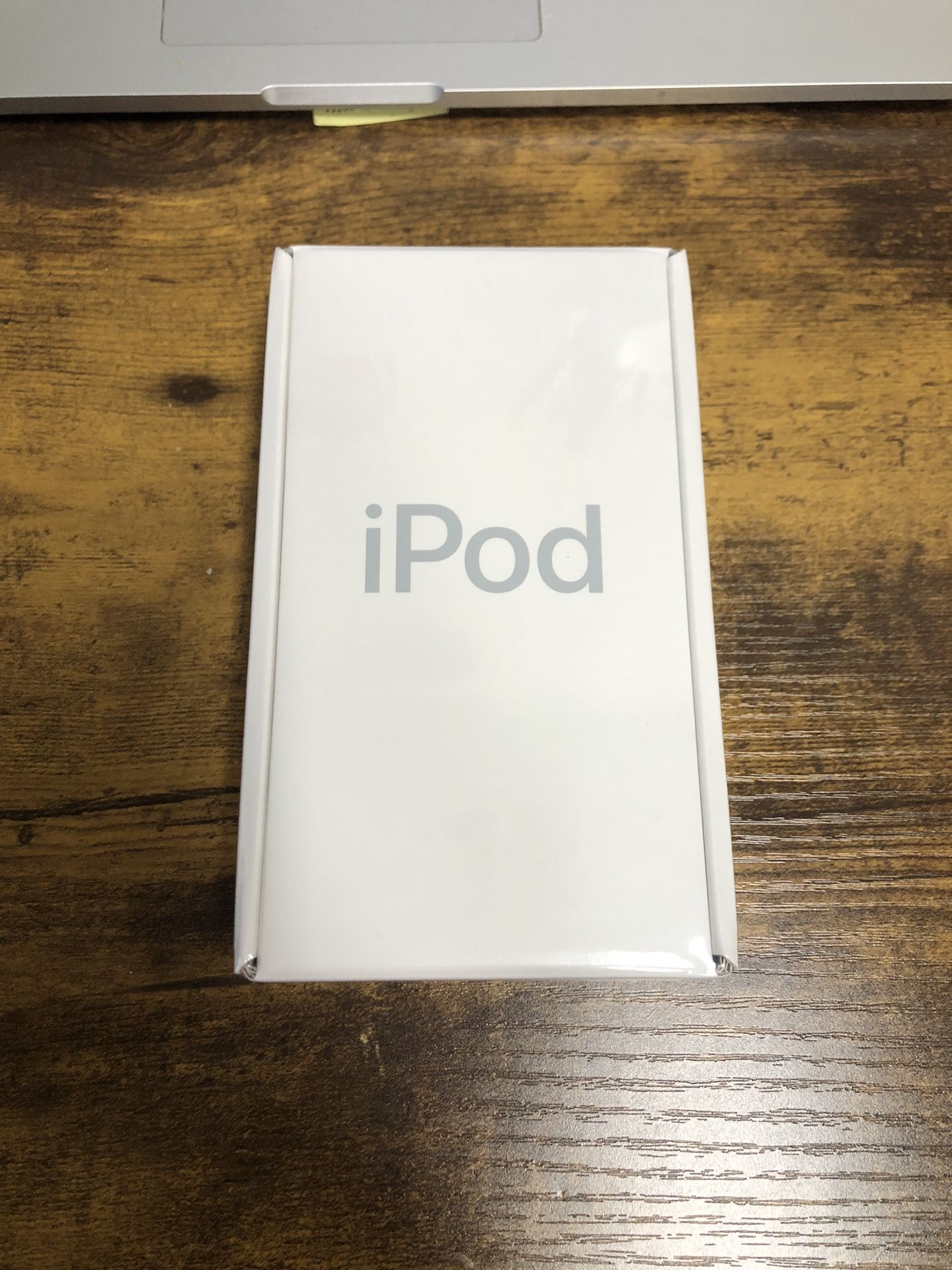 iPod touch 7th Generation 128gb blue Sealed Box New