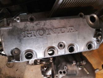 D series valve cover