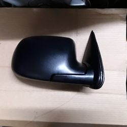 Auto Parts 1999 To 2003 GMC or Chevy Pickup Truck Right SIDE Mirror. Brand New. 