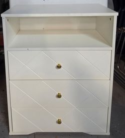 White 3-Drawer Dresser