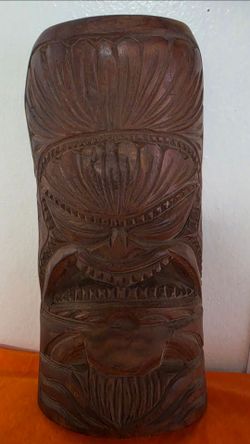 TIKI WOOD CARVING FIGURINE 10" x 5"