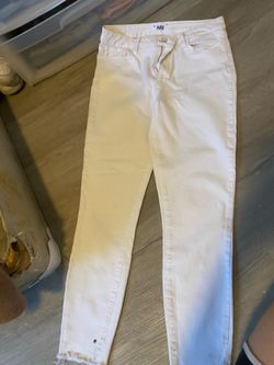 White skinny jeans