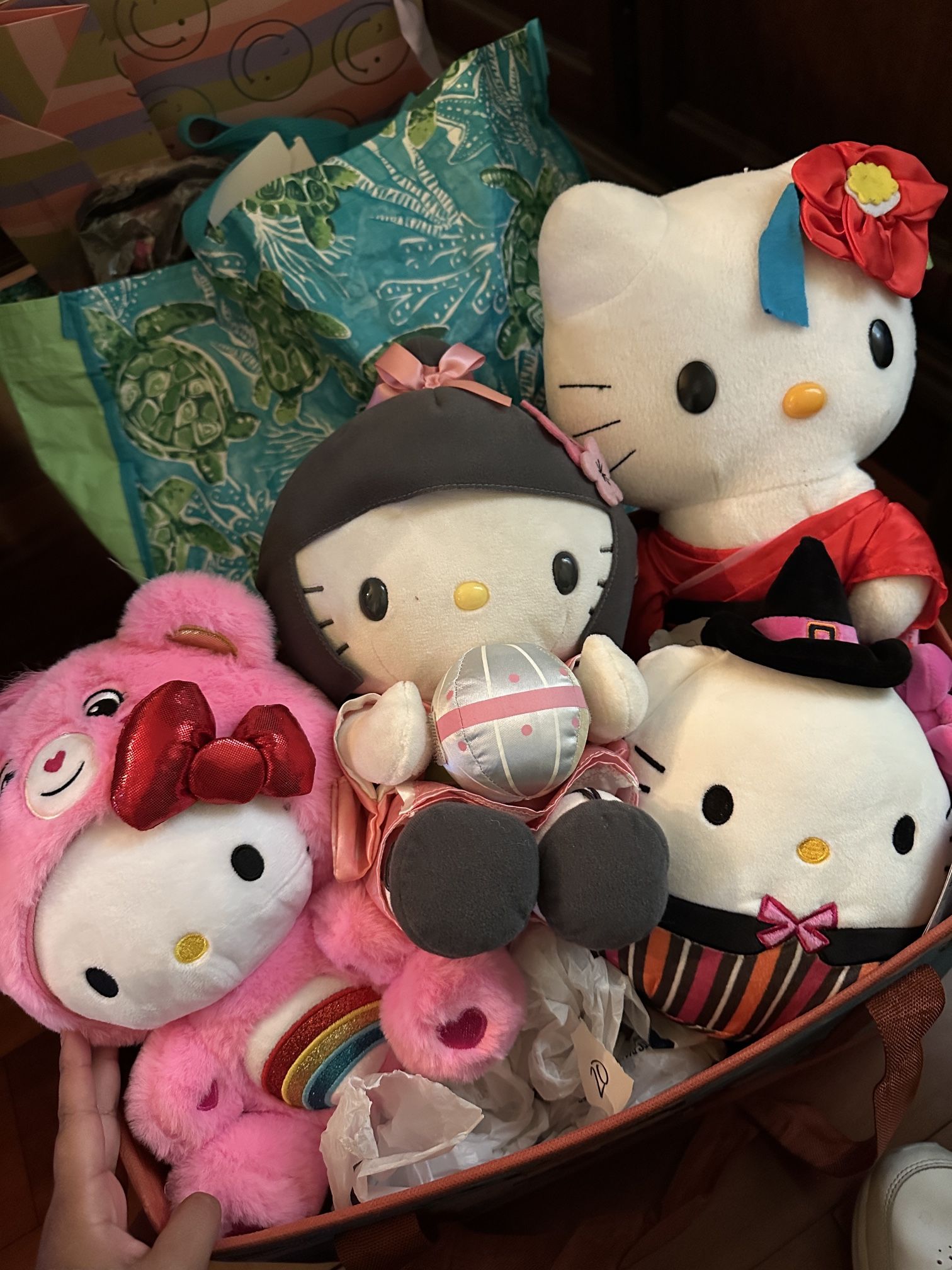 HK Plushies