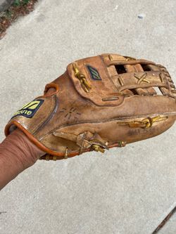 Mizuno Men’s big 13” baseball glove RHT