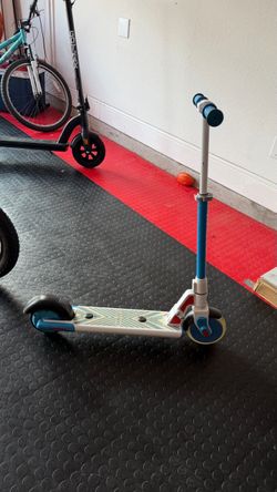 Gotrax Kids scooter