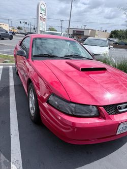 2004 Ford Mustang