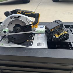 Dewalt Saw
