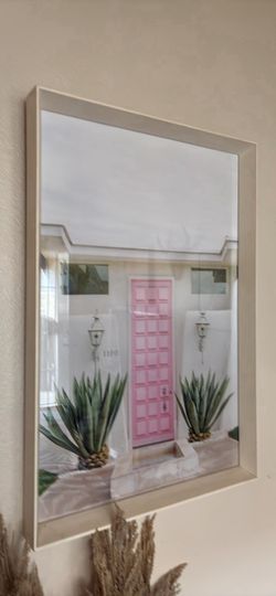 Palm Springs Wall Art pink door