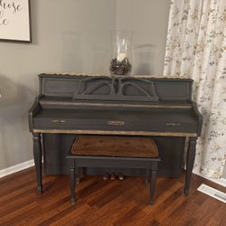 Beautiful Baldwin Piano