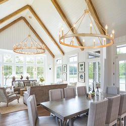 Chandelier 48 inch: Brand new in bo×