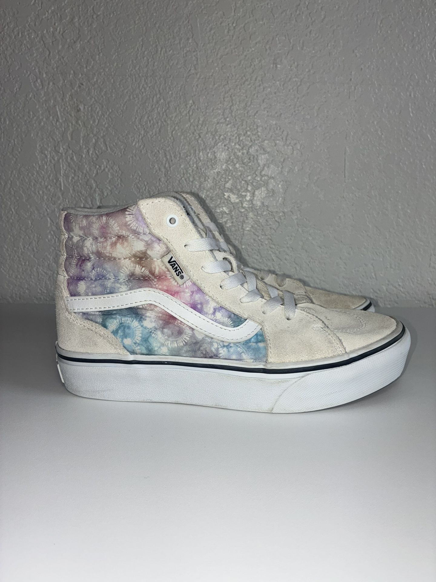 VANS Filmore High “Tie Dye” Women’s Size 6.5 Skateboarding Shoes 721356