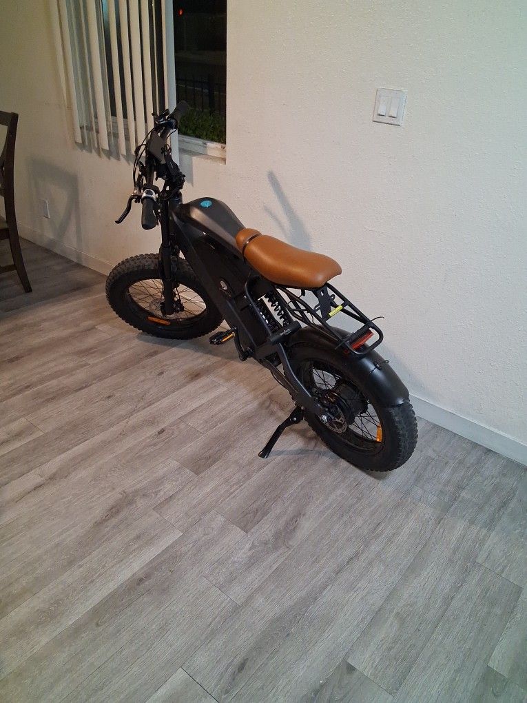 SmartTravel Electric Bike