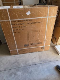 Shower base 36×36 white with center drain