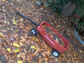 Radio Flyer Red Plastic Kids Wagon