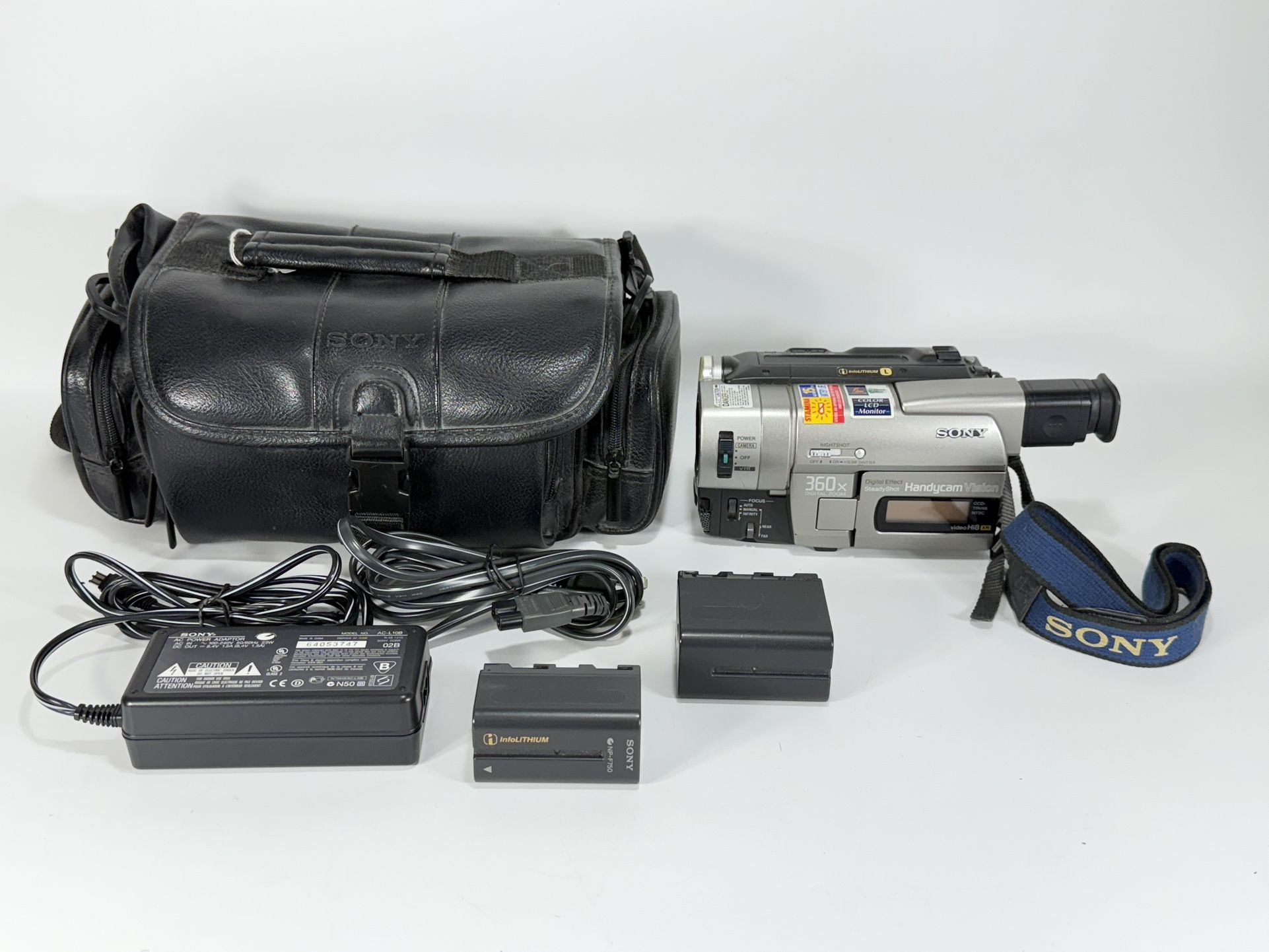 Sony CCD-TRV66 NTSC Handycam Hi8 Video Camera with Batteries & Charger ~ WORK
