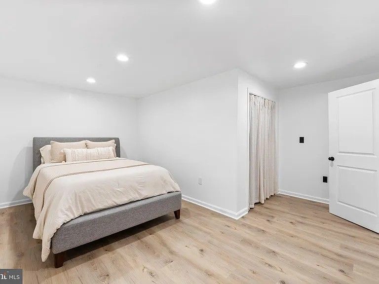 Queen size bed frame