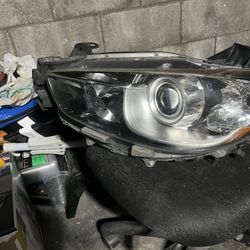 2016 Mazda CX5 Sport Diver Side Headlight 