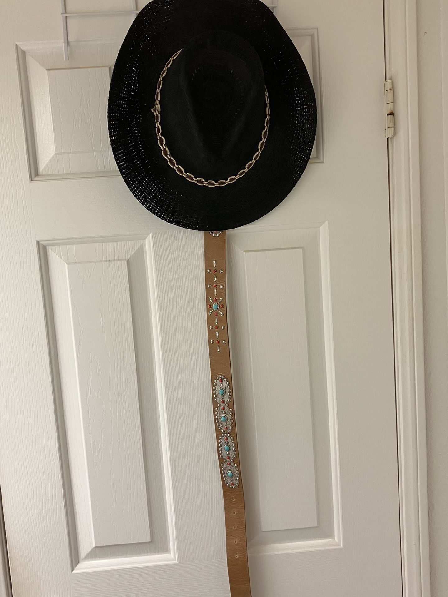 Western Belt and Ladies cowboy Hat 