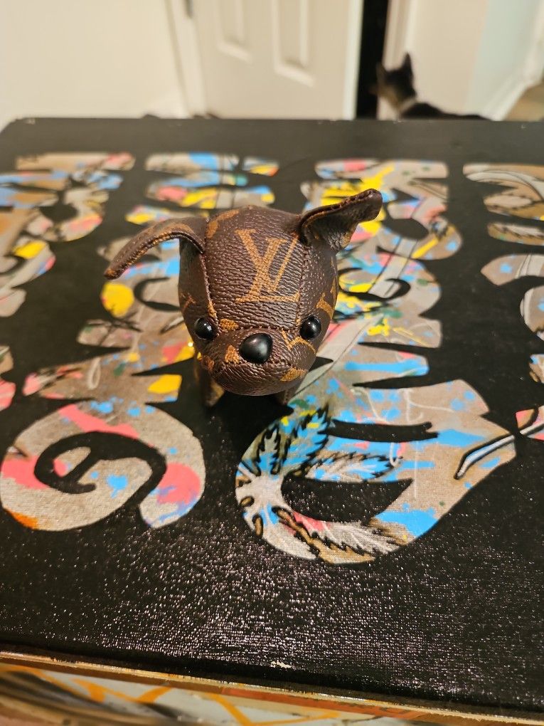 Lv Keychain