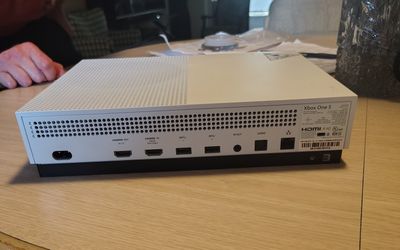 Xbox One S 1TB
