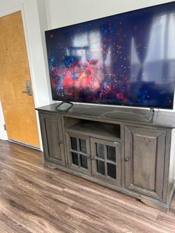 Heavy Duty TV Stand