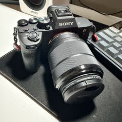 Sony A7IV 
