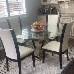 Dinning Table 
